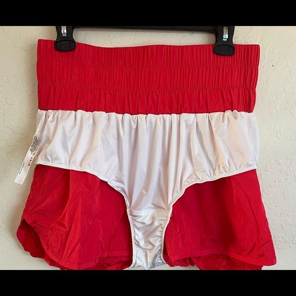 NWOT Free People’s Floral Lace Appliqué Shorts - Picture 12 of 15